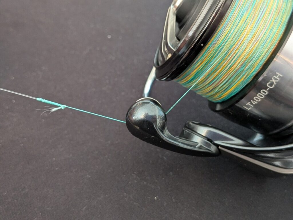 ロックフィッシュの釣りにおいてスピニングリールはライントラブルが少ない